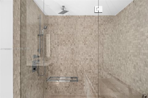 Снять в аренду кондоминиум в Майами, Флорида 1 спальня, 82.22м2, № 1988506 - фото 4