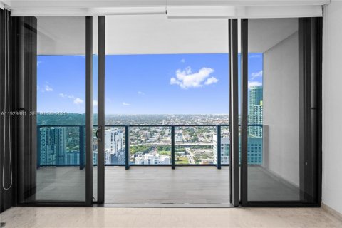 Снять в аренду кондоминиум в Майами, Флорида 1 спальня, 82.22м2, № 1988506 - фото 24