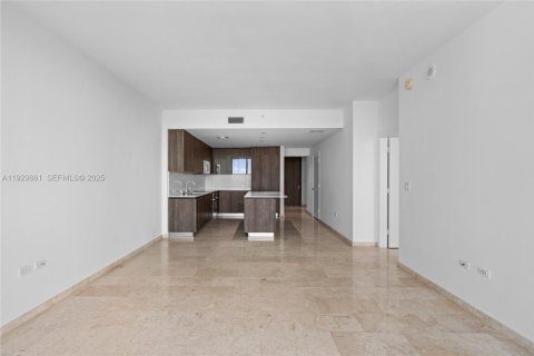 Снять в аренду кондоминиум в Майами, Флорида 1 спальня, 82.22м2, № 1988506 - фото 28