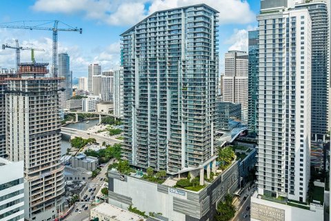 Condominio en alquiler en Miami, Florida, 1 dormitorio, 82.22 m2 № 1988506 - foto 1