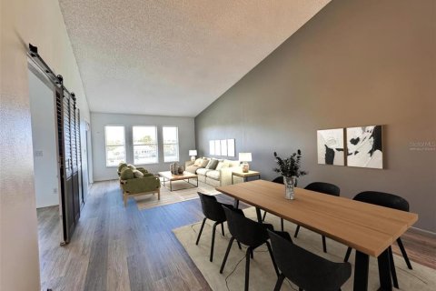 Condo in Bradenton, Florida, 2 bedrooms № 2105218 - photo 7
