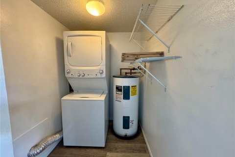 Condo in Bradenton, Florida, 2 bedrooms № 2105218 - photo 28