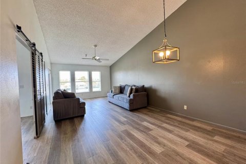 Condo in Bradenton, Florida, 2 bedrooms № 2105218 - photo 6