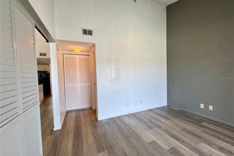Condo in Bradenton, Florida, 2 bedrooms № 2105218 - photo 16