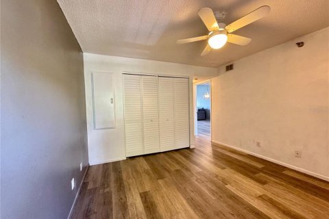 Condo in Bradenton, Florida, 2 bedrooms № 2105218 - photo 25