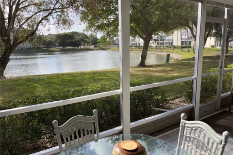 Купить кондоминиум в Коконат Крик, Флорида 2 спальни, 93.09м2, № 1935965 - фото 29