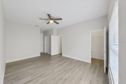 Villa ou maison à vendre à Gibsonton, Floride: 4 chambres, 180.04 m2 № 2290622 - photo 26