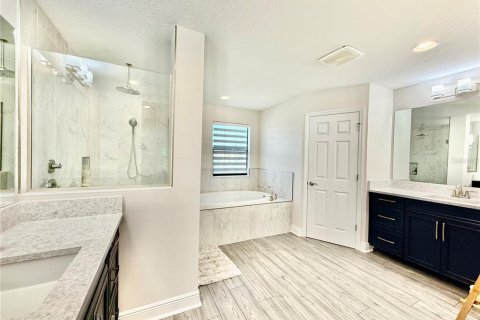 Casa en alquiler en Odessa, Florida, 5 dormitorios, 329.62 m2 № 1900573 - foto 28