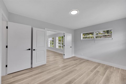 House in Margate, Florida 2 bedrooms, 106 sq.m. № 2245358 - photo 24