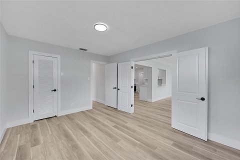 House in Margate, Florida 2 bedrooms, 106 sq.m. № 2245358 - photo 26