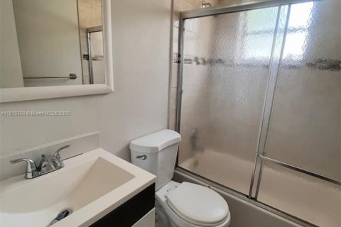 Copropriété à vendre à Coral Springs, Floride: 2 chambres, 91.97 m2 № 1975571 - photo 5