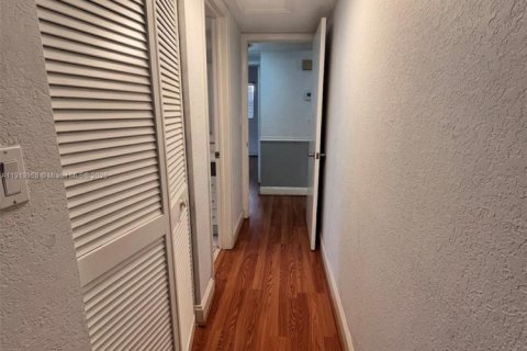 Copropriété à vendre à Coral Springs, Floride: 2 chambres, 91.97 m2 № 1975571 - photo 10