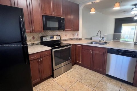 Copropriété à vendre à Coral Springs, Floride: 2 chambres, 91.97 m2 № 1975571 - photo 1