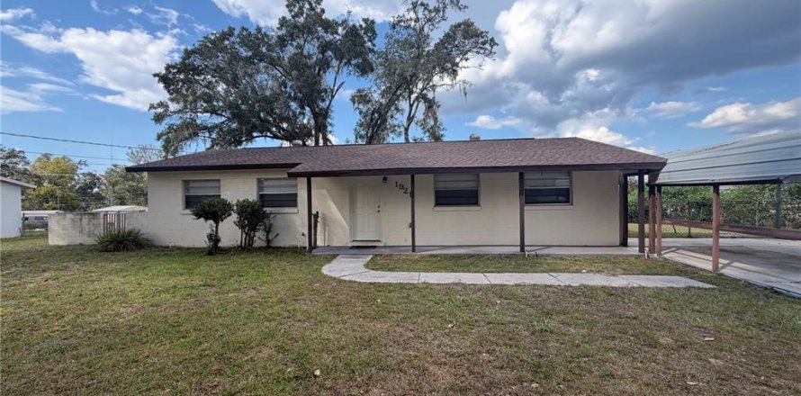 Villa ou maison à Ocala, Floride 3 chambres, 96.99 m2 № 2403455