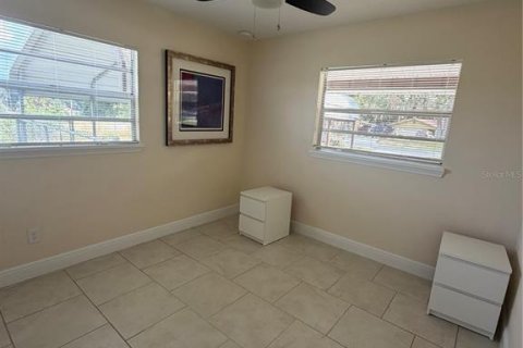 Villa ou maison à louer à Ocala, Floride: 3 chambres, 96.99 m2 № 2403455 - photo 15