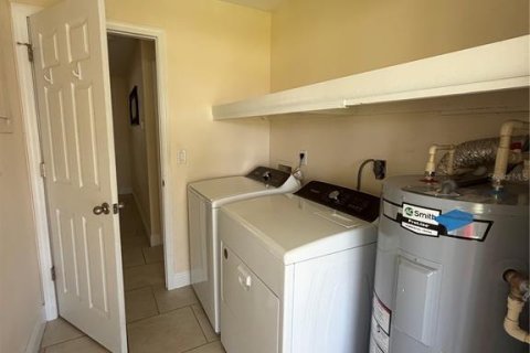 Villa ou maison à louer à Ocala, Floride: 3 chambres, 96.99 m2 № 2403455 - photo 18