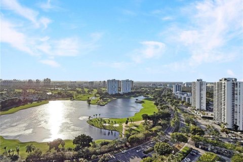 Condominio en venta en Aventura, Florida, 2 dormitorios, 144.93 m2 № 2047141 - foto 19