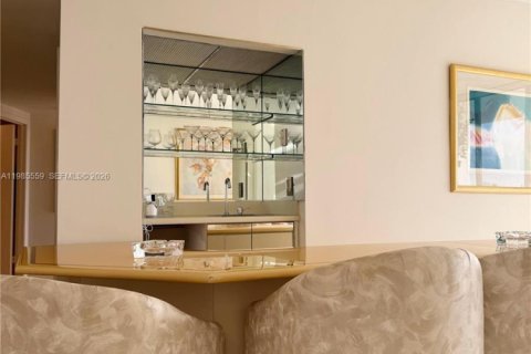 Condominio en venta en Aventura, Florida, 2 dormitorios, 144.93 m2 № 2047141 - foto 13