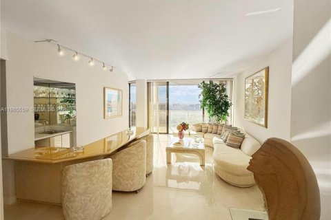 Condominio en venta en Aventura, Florida, 2 dormitorios, 144.93 m2 № 2047141 - foto 7