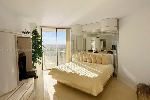 Condominio en venta en Aventura, Florida, 2 dormitorios, 144.93 m2 № 2047141 - foto 8