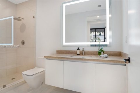 Condo in Miami, Florida, 2 bedrooms № 2071629 - photo 17