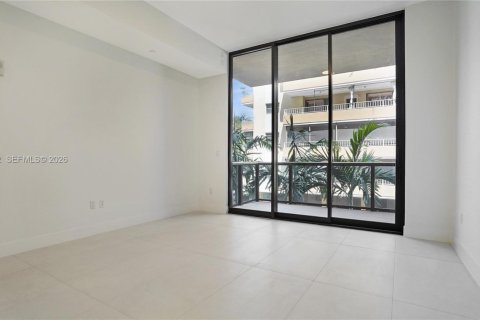 Condo in Miami, Florida, 2 bedrooms № 2071629 - photo 26