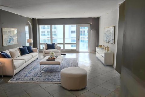 Condo in Fort Lauderdale, Florida, 2 bedrooms  № 2414162 - photo 17