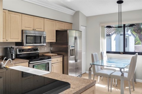 Condo in Parkland, Florida, 3 bedrooms  № 2040178 - photo 7