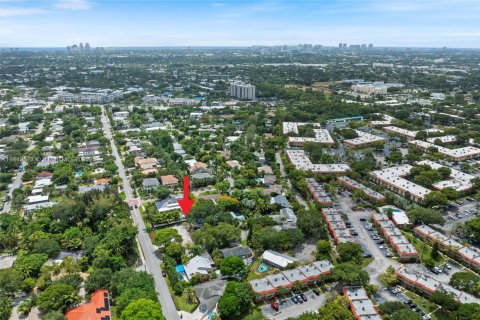 House in Wilton Manors, Florida 4 bedrooms № 1852428 - photo 14