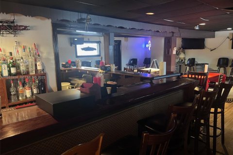 Propiedad comercial en venta en Wilton Manors, Florida № 1992247 - foto 18