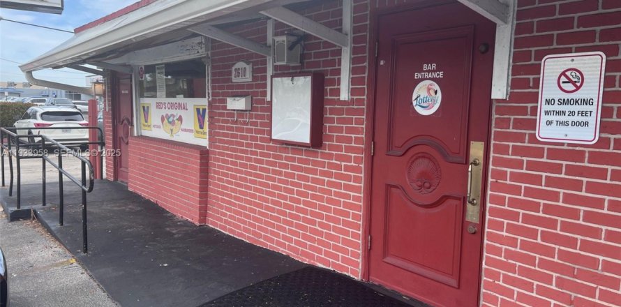 Propiedad comercial en Wilton Manors, Florida № 1992247