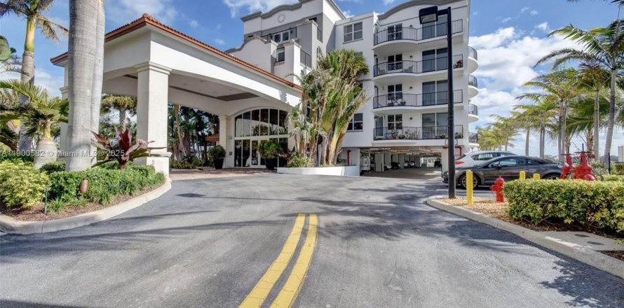 Condominio en Boynton Beach, Florida, 3 dormitorios  № 1953078