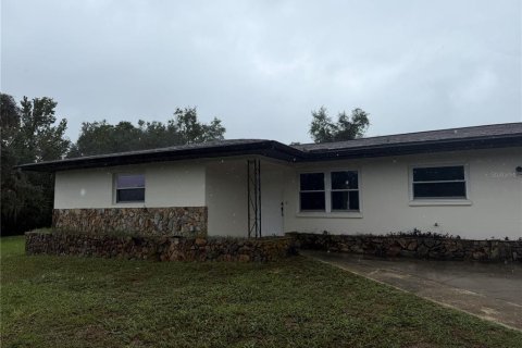 Villa ou maison à louer à Inverness, Floride: 3 chambres, 92.9 m2 № 2430448 - photo 2
