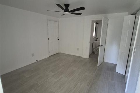 Villa ou maison à louer à Inverness, Floride: 3 chambres, 92.9 m2 № 2430448 - photo 8