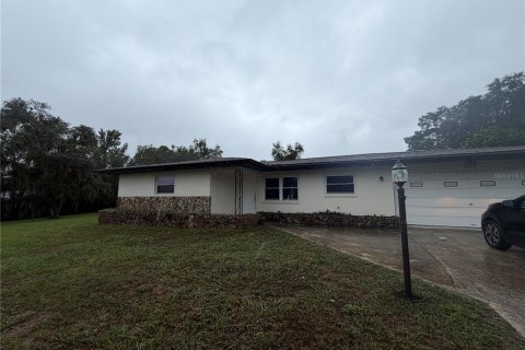 Villa ou maison à Inverness, Floride 3 chambres, 92.9 m2 № 2430448