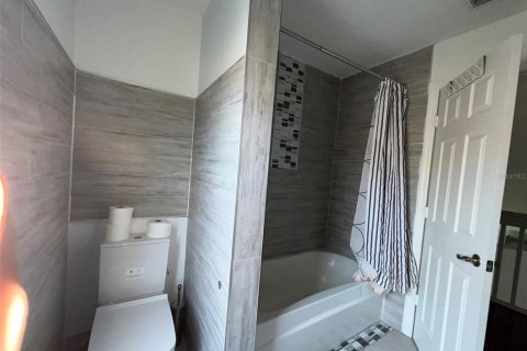 Villa ou maison à louer à Orlando, Floride: 3 chambres, 170.2 m2 № 1858370 - photo 18