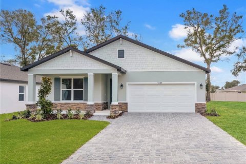 House in Eustis, Florida 4 bedrooms, 170.85 sq.m. № 2097788