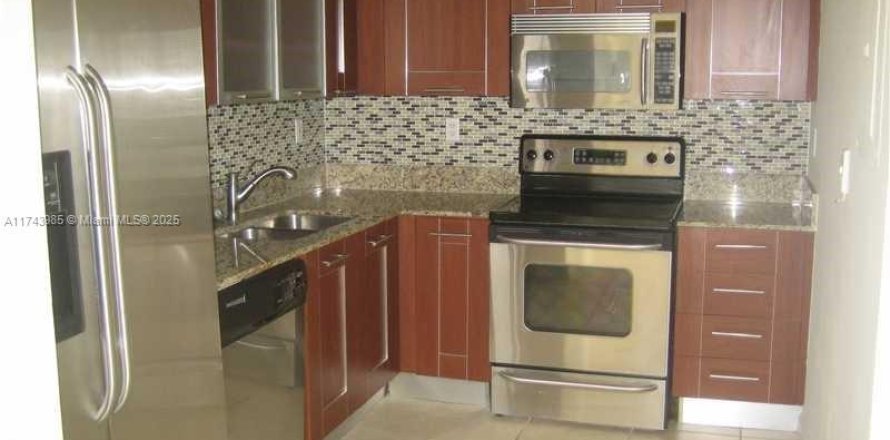 Condo à Aventura, Floride, 2 chambres № 1958868