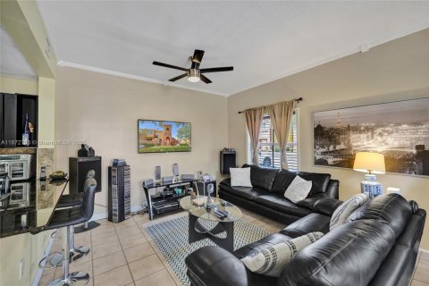 Touwnhouse à vendre à Pembroke Pines, Floride: 3 chambres, 129.69 m2 № 1897938 - photo 22