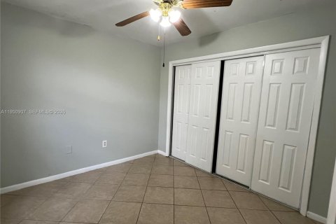 Copropriété à louer à Miami, Floride: 2 chambres, 85.1 m2 № 2007063 - photo 10