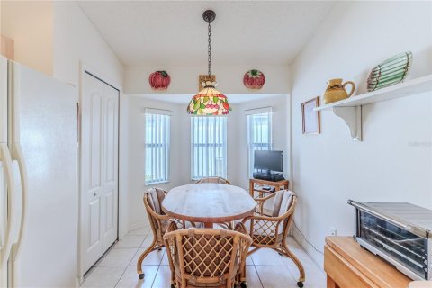 House in Spring Hill, Florida 2 bedrooms, 140.65 sq.m. № 1725634 - photo 23