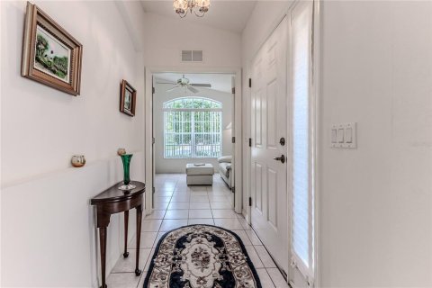 House in Spring Hill, Florida 2 bedrooms, 140.65 sq.m. № 1725634 - photo 6