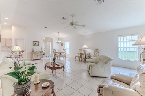 House in Spring Hill, Florida 2 bedrooms, 140.65 sq.m. № 1725634 - photo 16