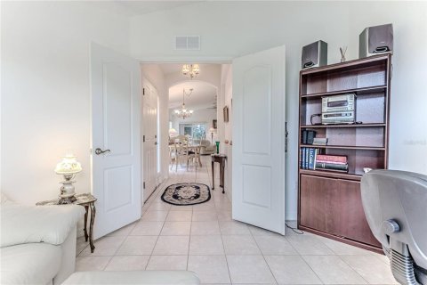 House in Spring Hill, Florida 2 bedrooms, 140.65 sq.m. № 1725634 - photo 9