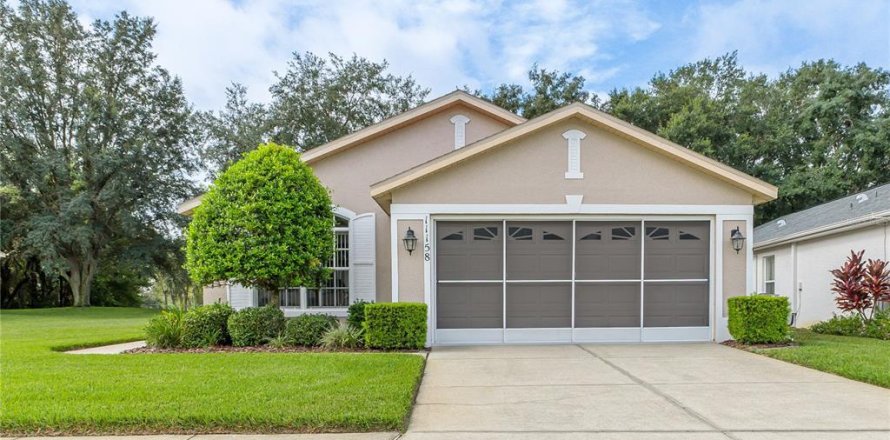 House in Spring Hill, Florida 2 bedrooms, 140.65 sq.m. № 1725634