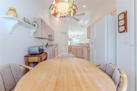 House in Spring Hill, Florida 2 bedrooms, 140.65 sq.m. № 1725634 - photo 26