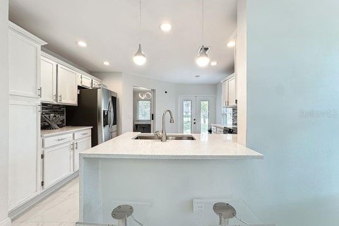 House in Orlando, Florida 4 bedrooms, 168.25 sq.m. № 1898752 - photo 19