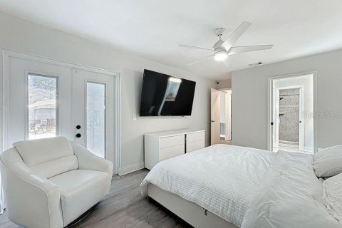 House in Orlando, Florida 4 bedrooms, 168.25 sq.m. № 1898752 - photo 30