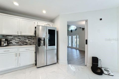 House in Orlando, Florida 4 bedrooms, 168.25 sq.m. № 1898752 - photo 17
