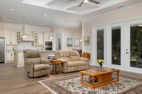 House in Dunnellon, Florida 4 bedrooms, 204.57 sq.m. № 2217946 - photo 6